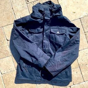 Oakley Wns Ski/Snowboard Black Jacket size Medium (retails for $300)